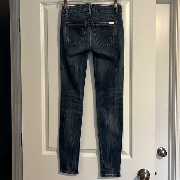 WHITE HOUSE BLACK MARKET - Picture 2 of 2